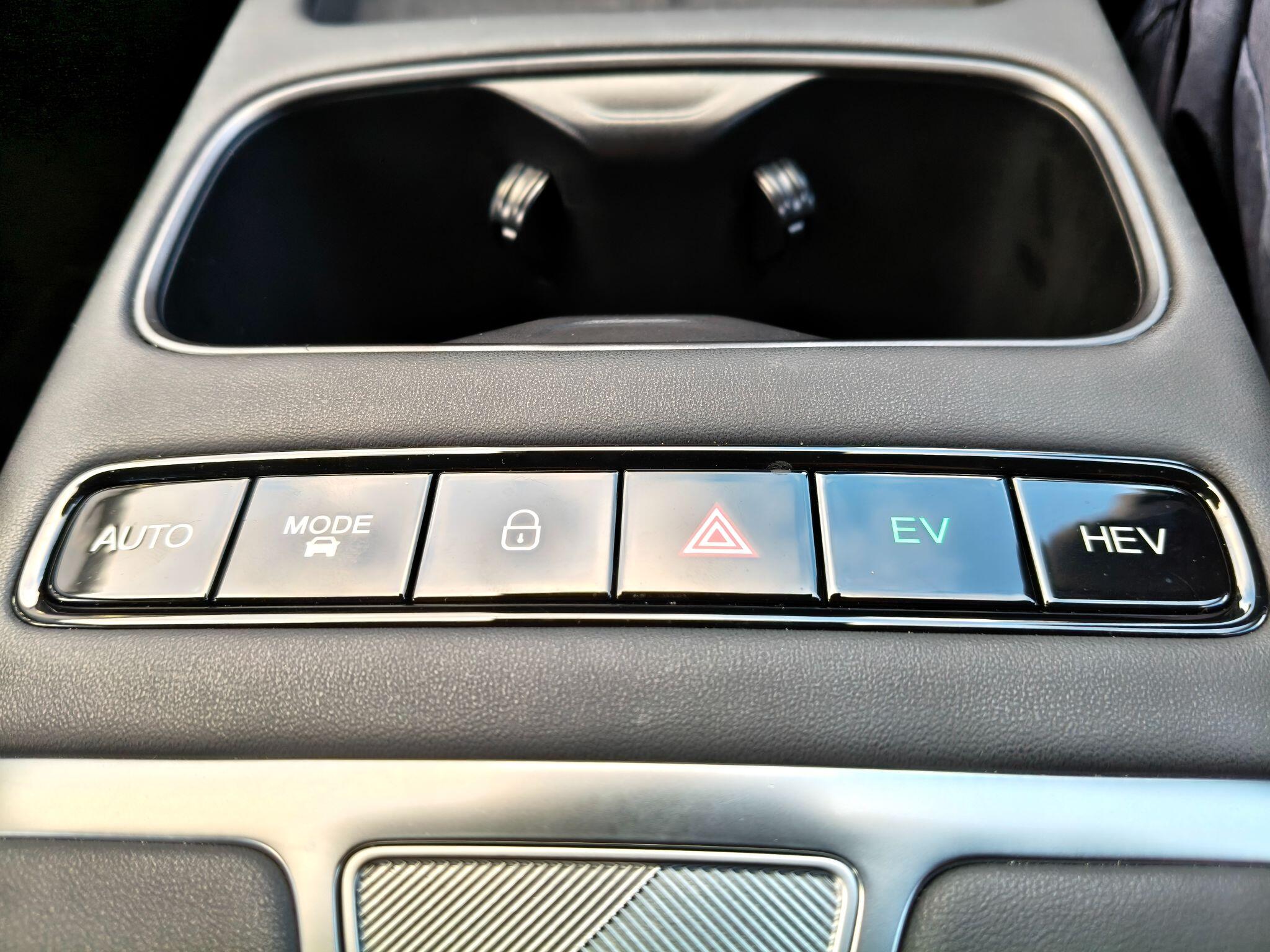 Large vehicle image